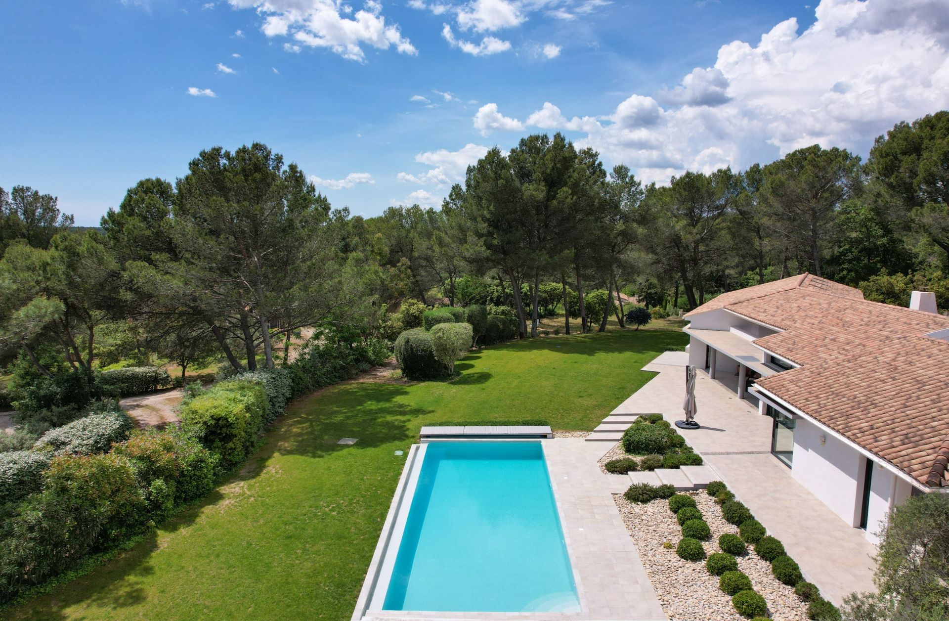 maison contemporaine 9 pièces en vente sur LAMBESC (13410)