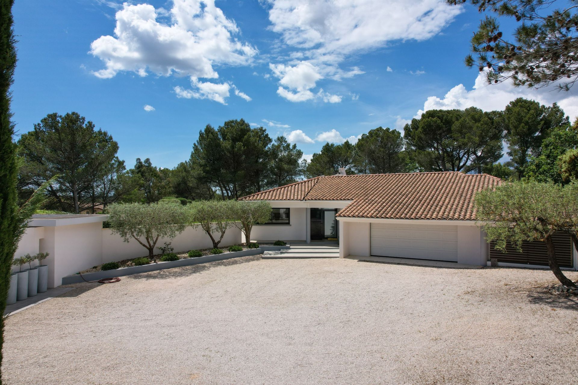 maison contemporaine 9 pièces en vente sur LAMBESC (13410)