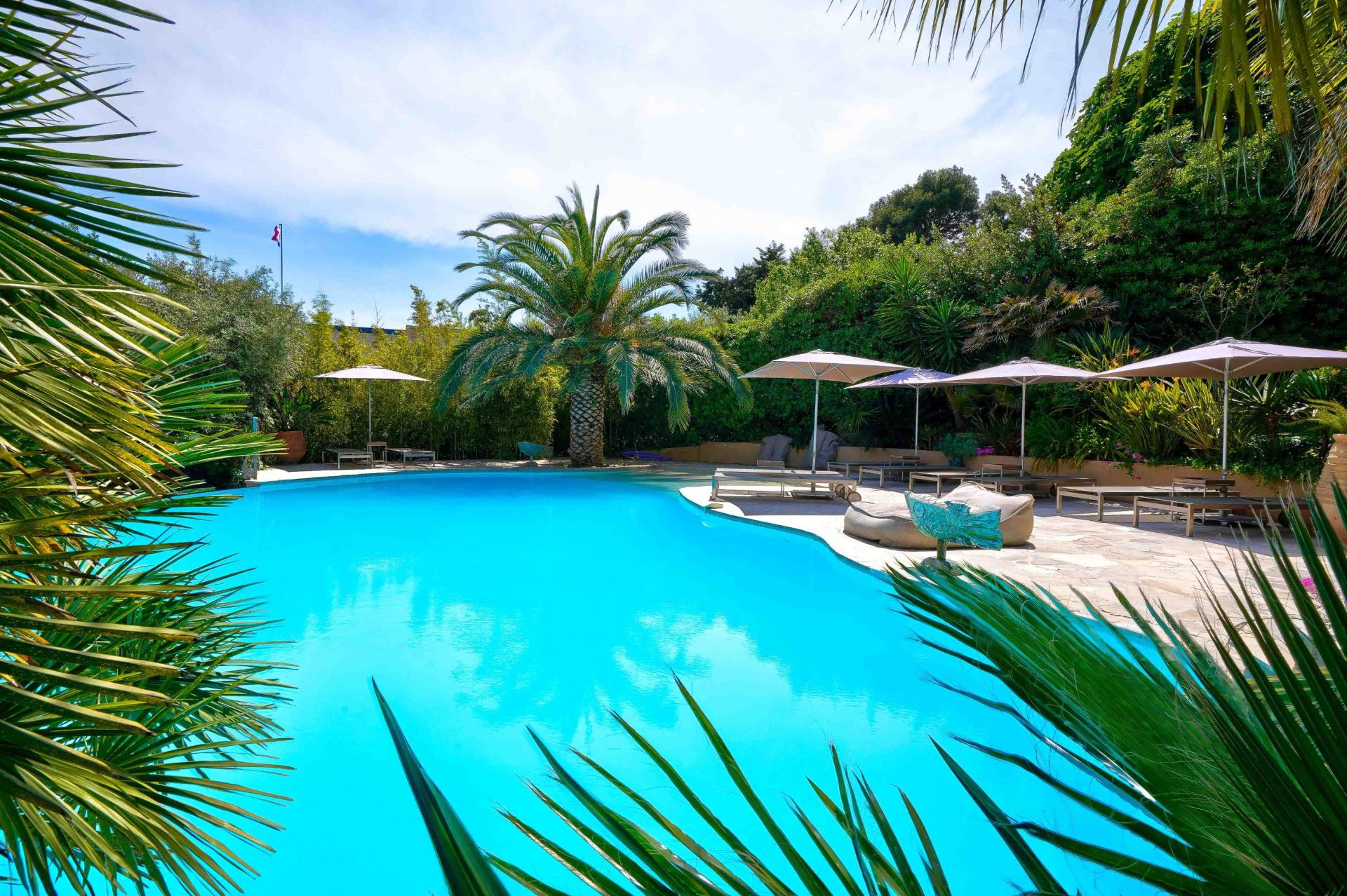 villa 7 pièces en vente sur CASSIS (13260)