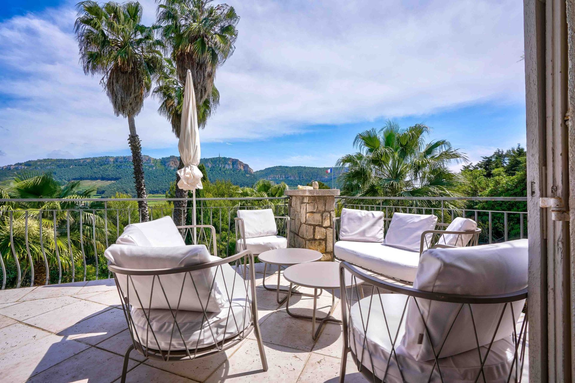 villa 7 pièces en vente sur CASSIS (13260)