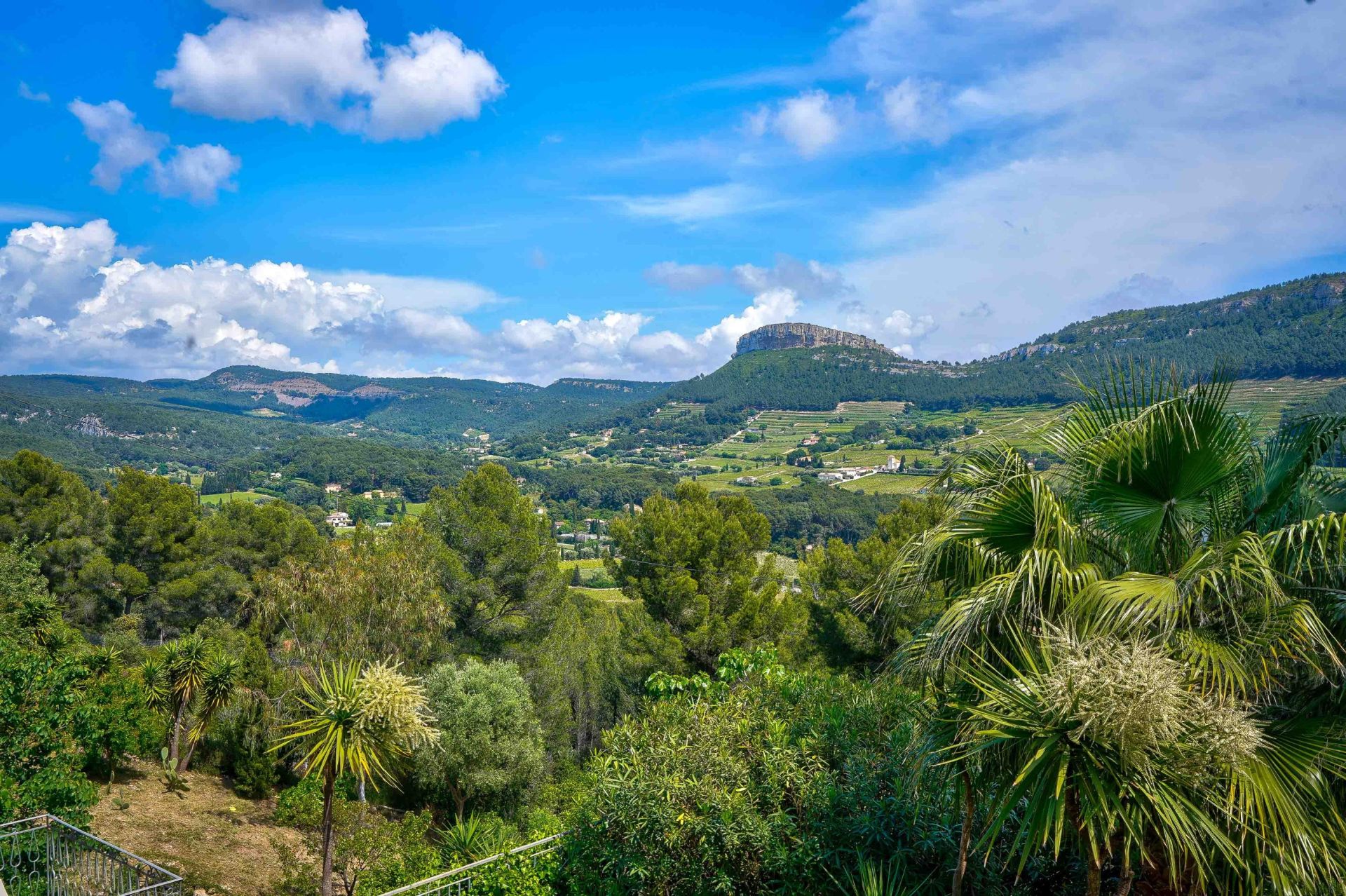 villa 7 pièces en vente sur CASSIS (13260)