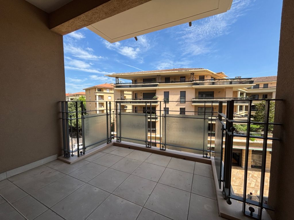appartement 1 pièce en location sur AIX EN PROVENCE (13100) - Plus de details